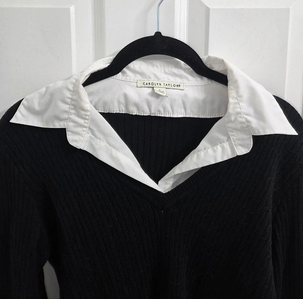 Carolyn Taylor Black Sweater with White Collar - Picture 3 of 9